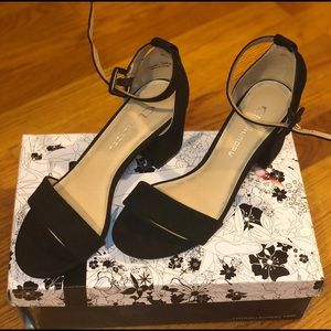 cl by laundry jody sandal black